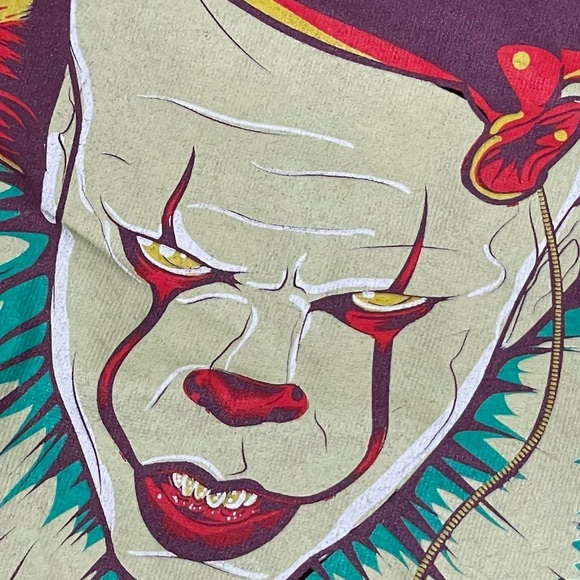IT The Movie Clown Pennywise Horror scary Graphic T-Shirt in black color - Picture 3 of 7